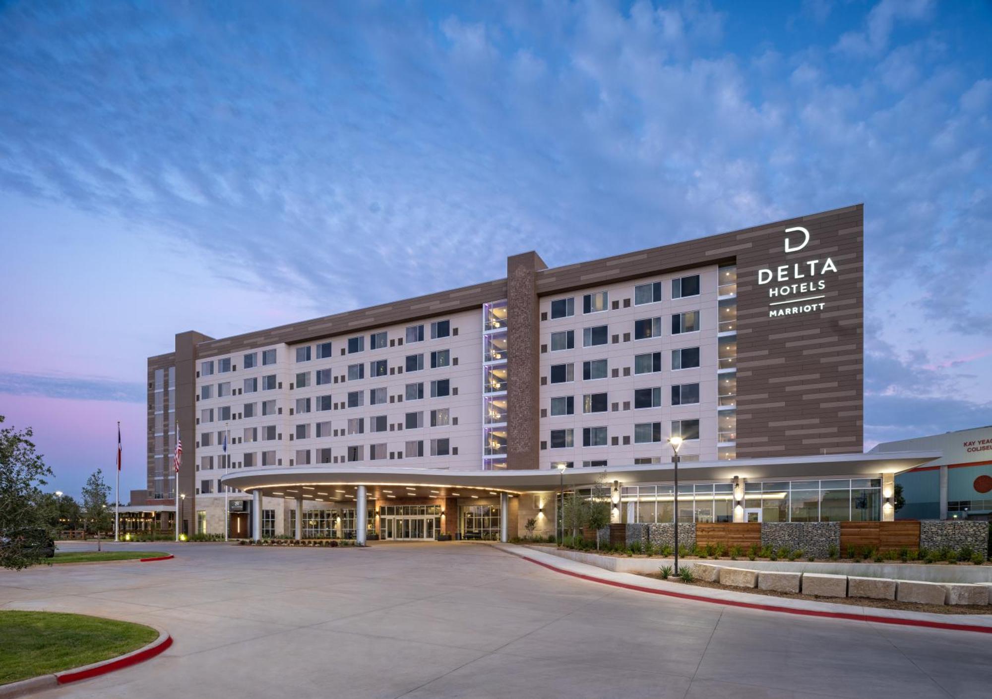 Delta Hotels By Marriott Wichita Falls Convention Center Exterior photo